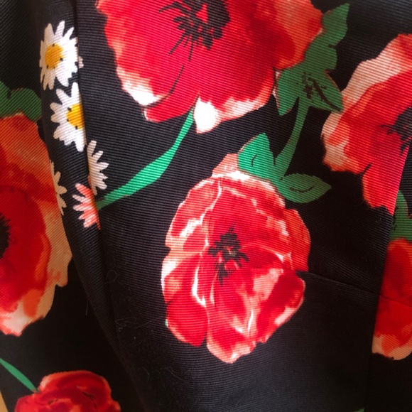 Floral crop top by Eva Mendes for New York & Co - Picture 5 of 6